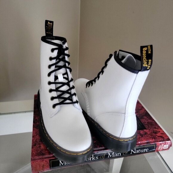 Dr. Martens ZAVALA Combat Boots - Dr. Martens | white, black shoelaces | size US - Picture 8 of 10